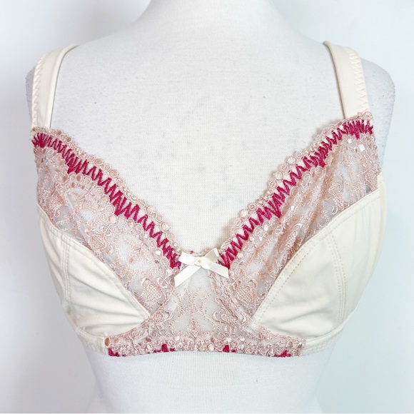 CURVE MUSE PALE YELLOW PINK LACE TRIM UNDERWIRE BRA WOMENS 34D NWT - Picture 1 of 6